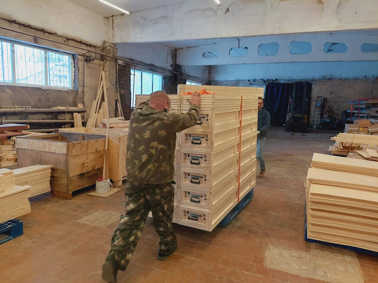 Плюсы использования фанерных ящиков: 